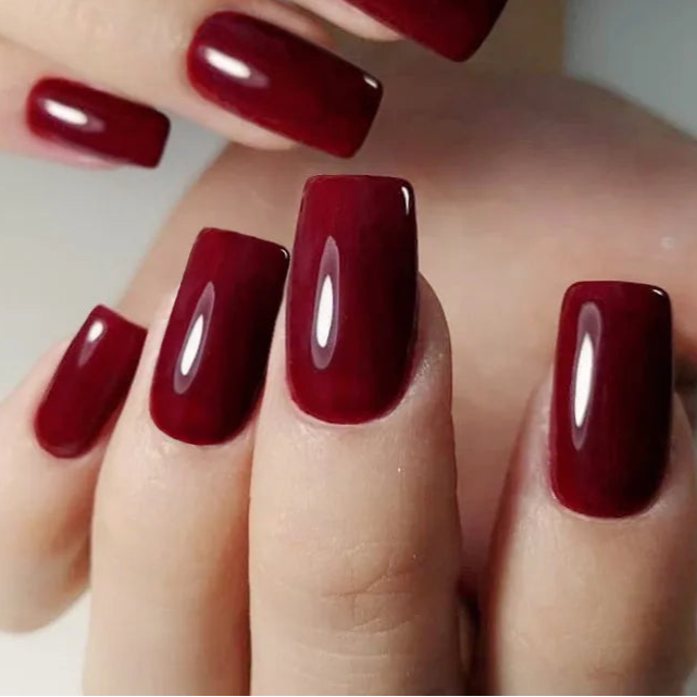 ✨ Faux Ongles Réutilisables – 24 pièces avec colle incluse | -50 % Offre de lancement