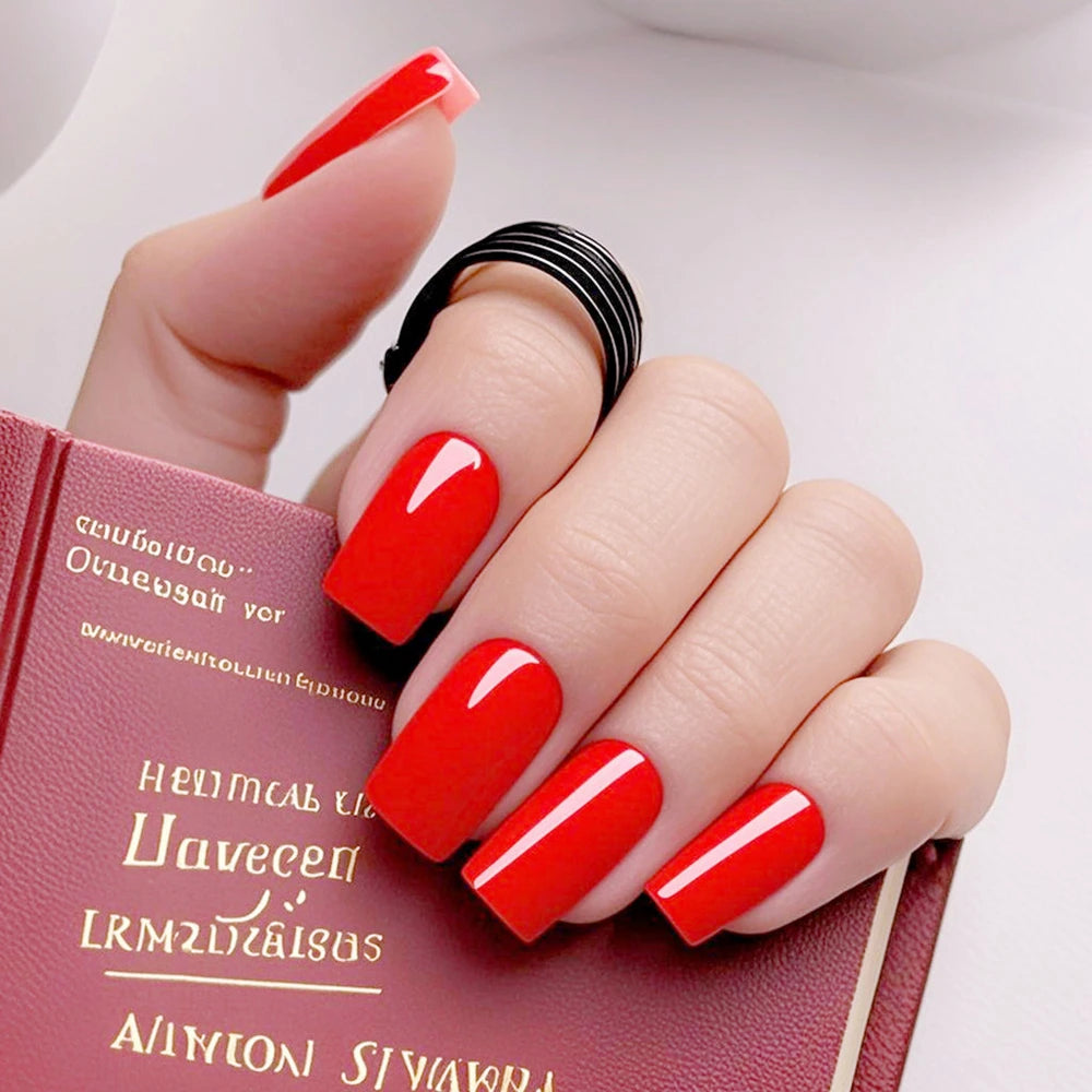 ✨ Faux Ongles Réutilisables – 24 pièces avec colle incluse | -50 % Offre de lancement
